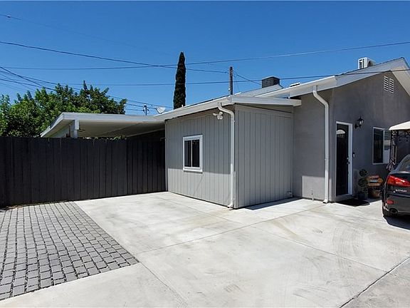 2nd image of 7539 Farmdale Ave
