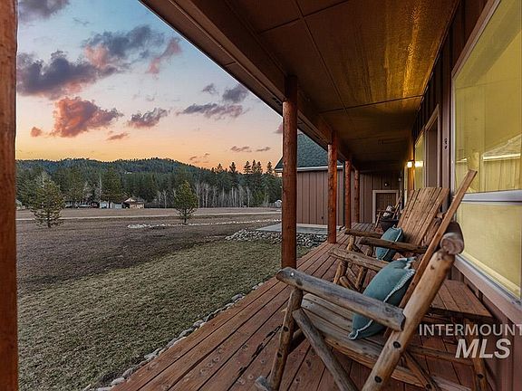 4th image of 3 Boone Rd