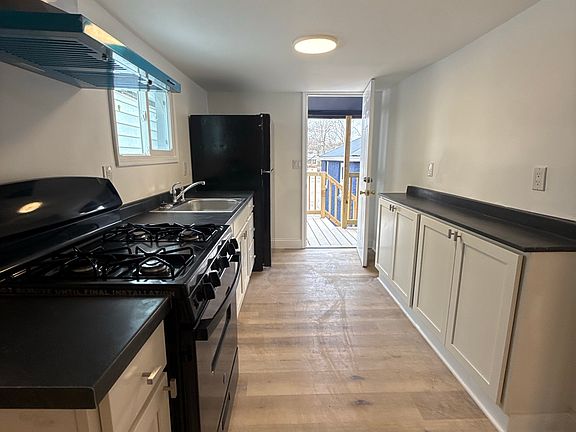 4th image of 1348 Byrd Ave APT 2