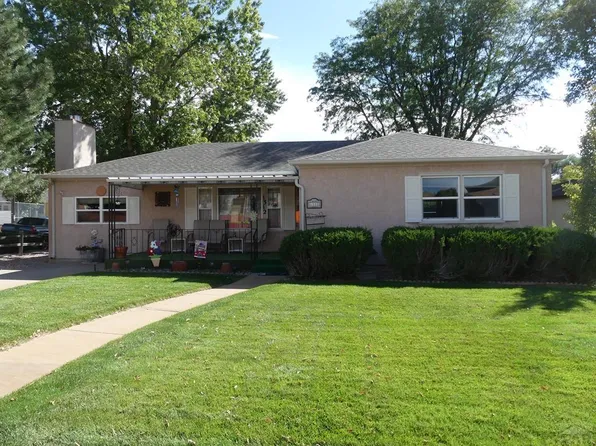 1312 Horseshoe Dr, Pueblo, CO 81001