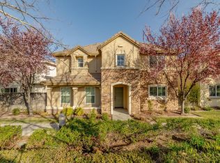 1974 Hawkins Ct, Woodland, CA 95776