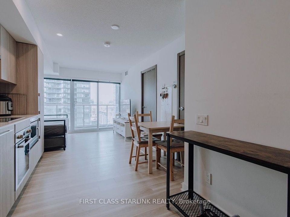 1st image of 17 Bathurst St #1609