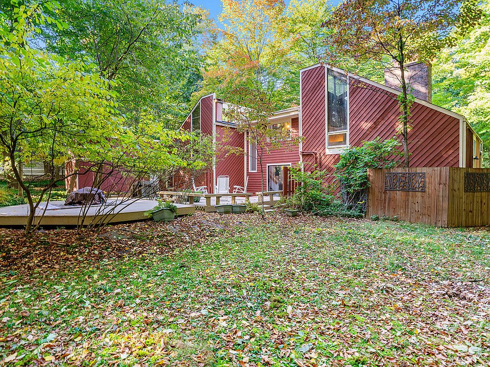 1st image of 1224 Ash Dr