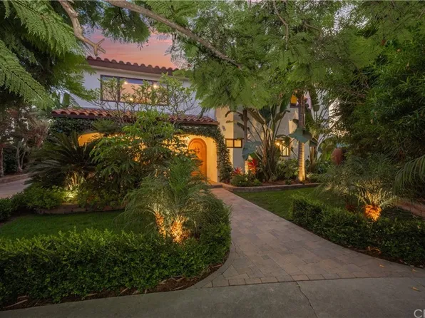 1337 Vuelta Grande Ave, Long Beach, CA 90815