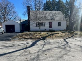 8 Westside Dr, Exeter, NH 03833