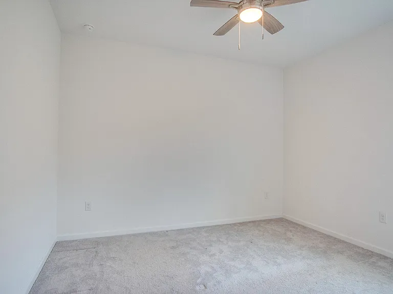 6625 Sun Tree Cir — Photo 22