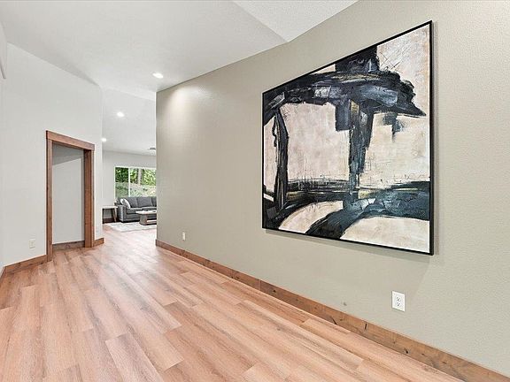 4th image of 11265 Westwind Ct