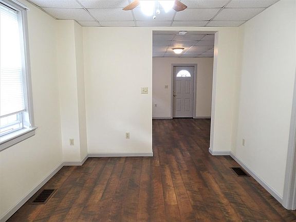 4th image of 312 S College St