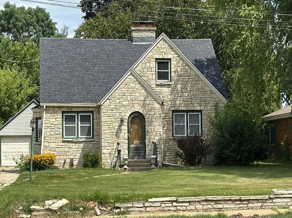 3712 Broadway, Rockford, IL 61108