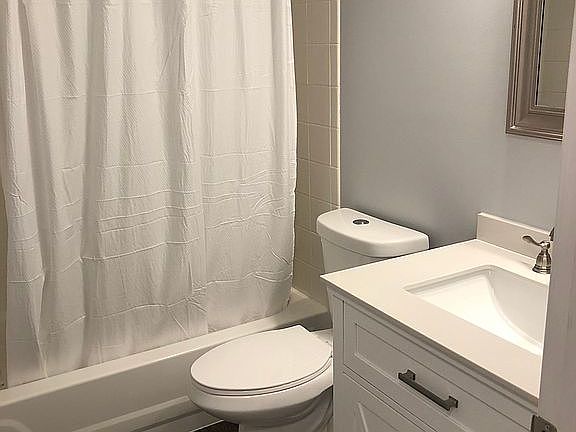 2nd Bathroom