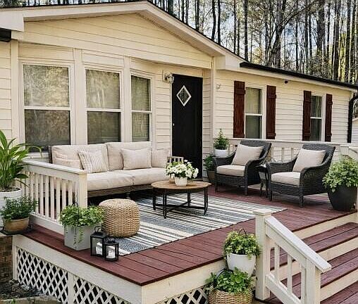 2nd image of 3280 Lakebay Rd