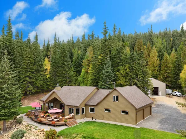 16145 W Nelson Loop Rd, Rathdrum, ID 83858