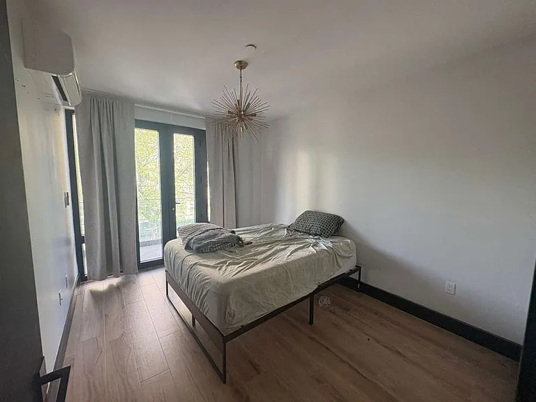 816 New York Ave #2D — Photo 3