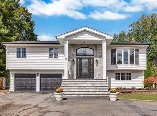 15 Bethal Ln, Commack, NY 11725