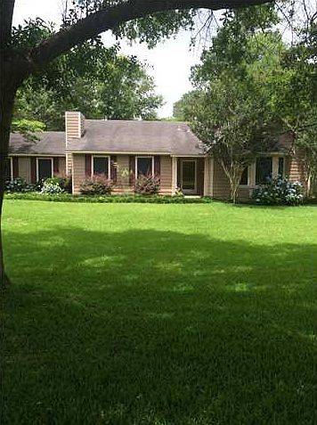 1st image of 1300 Seven Hills Dr