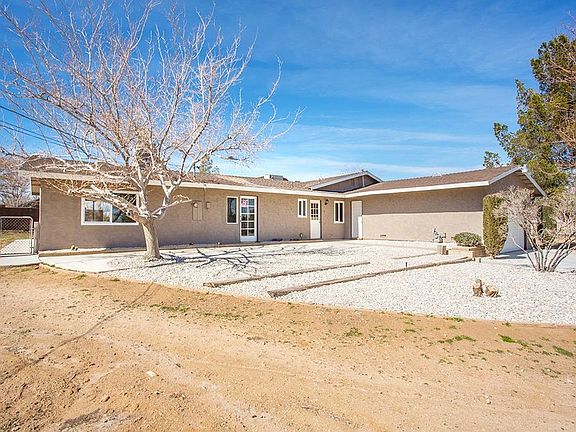 3rd image of 16373 Verde Dr