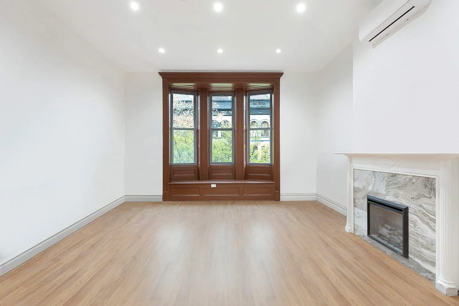 228 West 136th Street — Photo 2