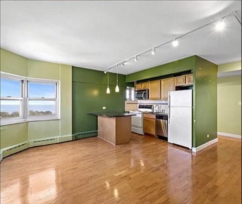 1st image of 4980 N Marine Dr APT 1536