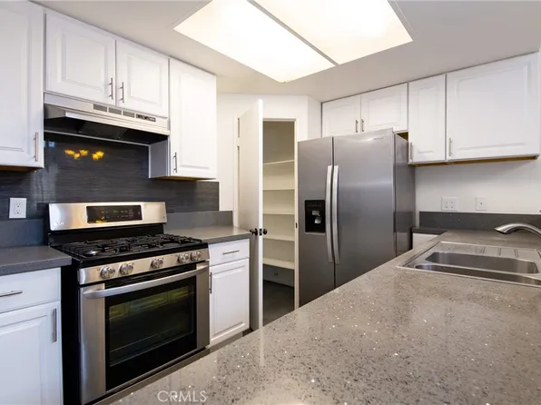 7021 Alondra Blvd APT 2, Paramount, CA 90723