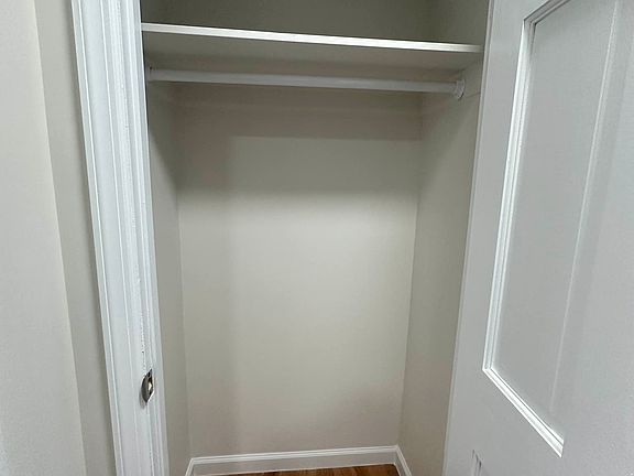 5th image of 11 E 32nd St APT 8B
