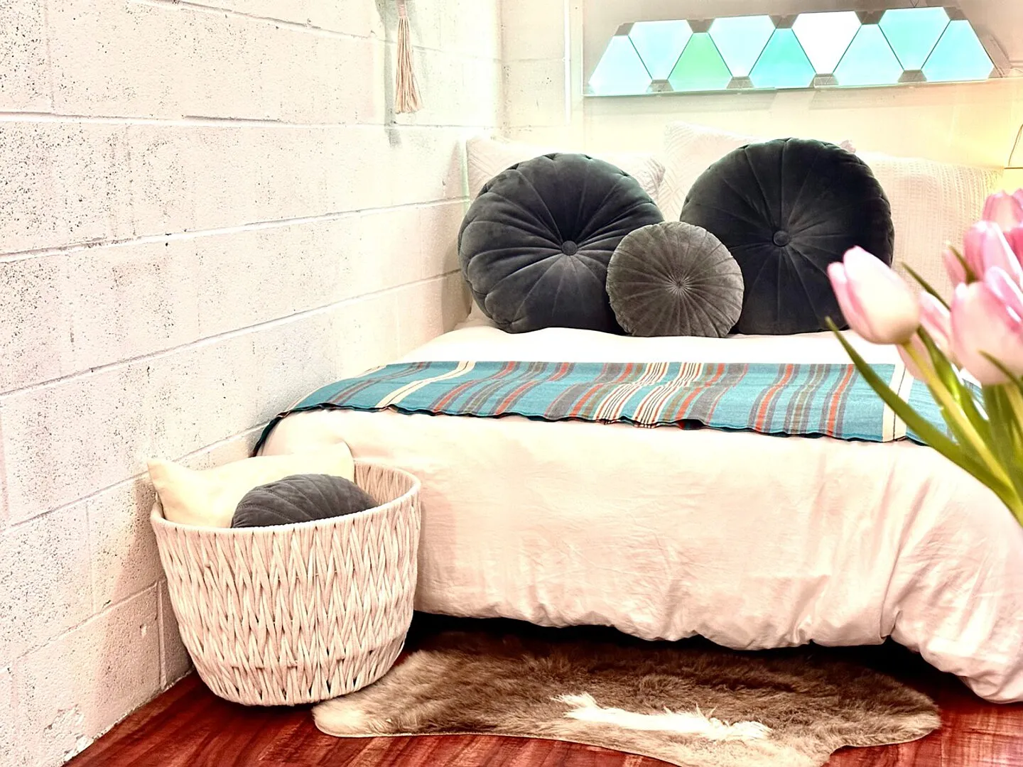 Silverlake Hideaway Guest House with Roof Deck — Photo 4