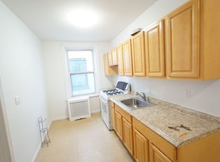132 Tehama St #2D, Brooklyn, NY 11218