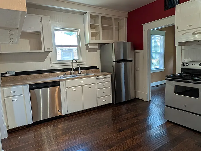 4117 S Grand Blvd — Photo 23