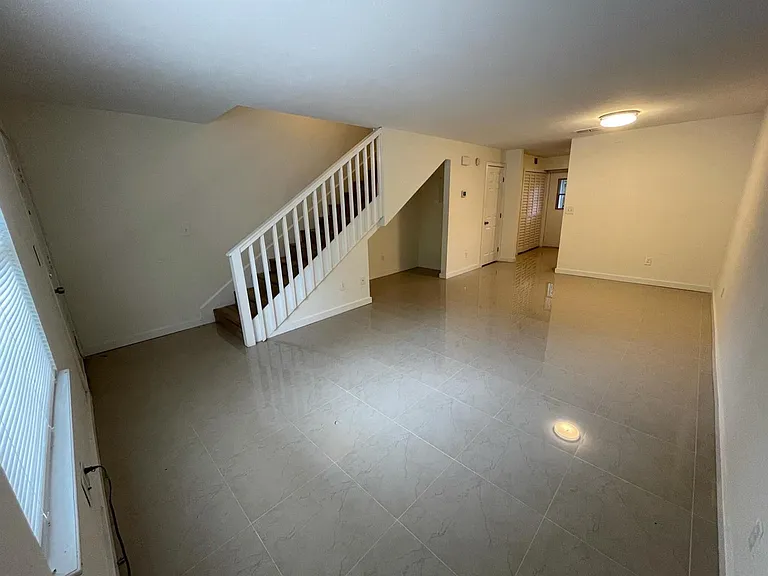 1231 SW 61st Ter #2 — Photo 2