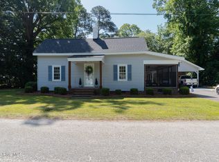 512 S Ashe Street, Bladenboro, NC 28320