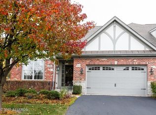 1293 Stonebriar Ct, Naperville, IL 60540