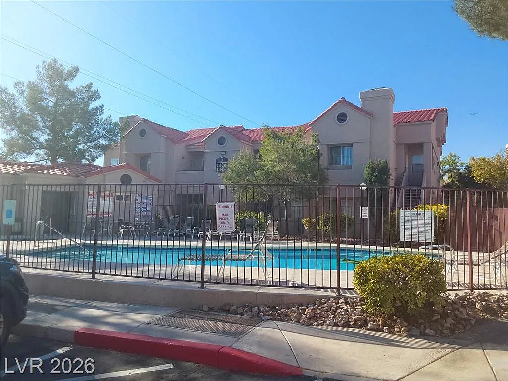 2 bed, 1070 sqft, $1,500 — Photo 1