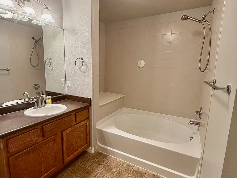 2133 Krisron Rd #B-207 — Photo 35