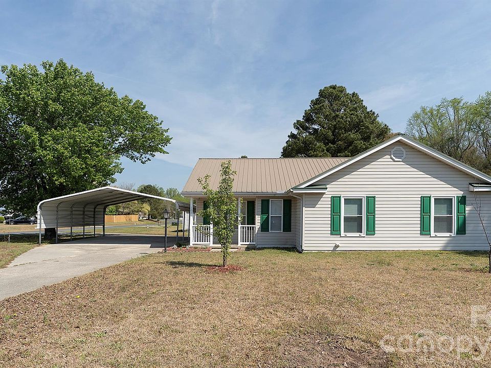 1st image of 103 Bluebird Ct