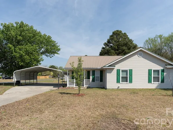 103 Bluebird Ct, Rockingham, NC 28379