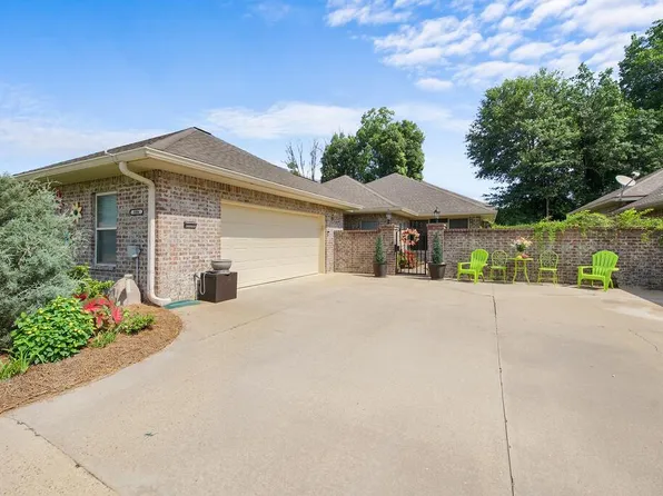 886 Bienvenue St, Deridder, LA 70634