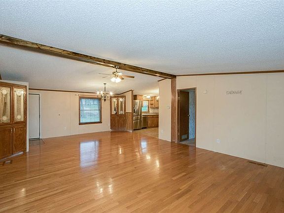 3rd image of 518 Park St