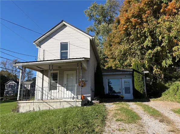 298 E Grant St, East Palestine, OH 44413