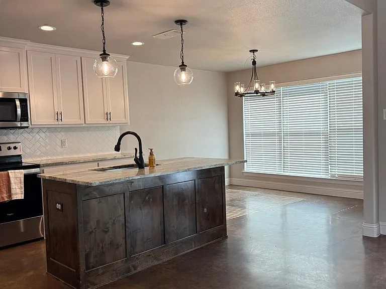 401 Old Authon Rd — Photo 9