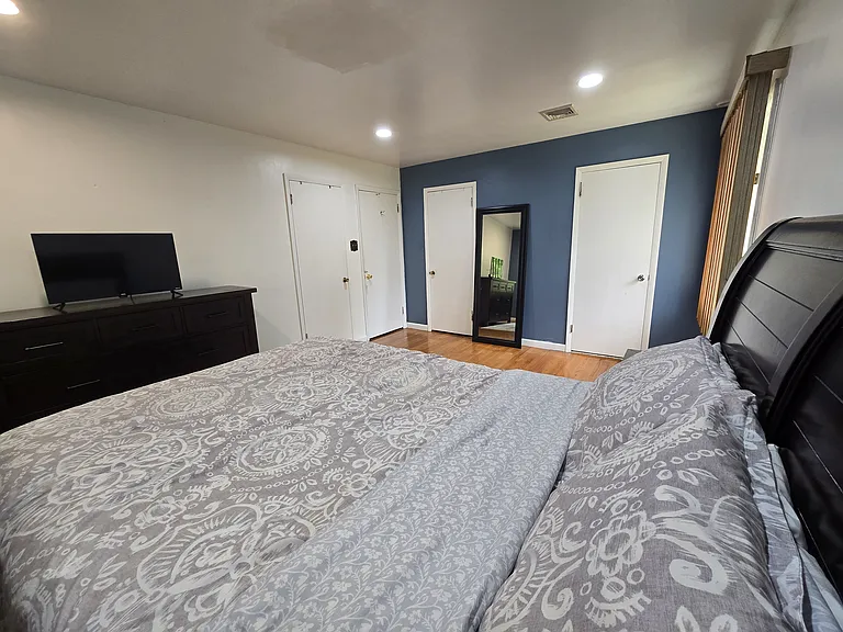 Park Cir — Photo 9