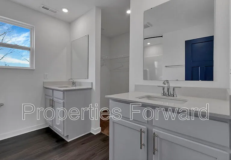 21 Thurber Rd — Photo 30