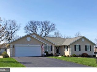 2474 Magnolia Dr, Gilbertsville, PA 19525