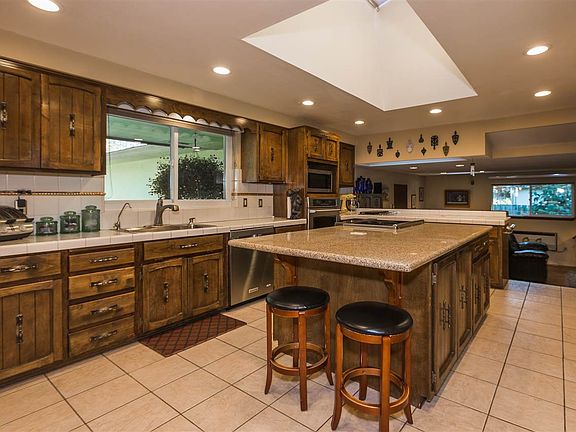 3rd image of 11311 N Galahad Dr