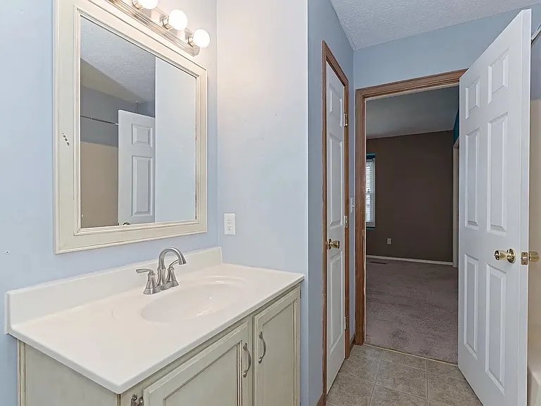 1 Parkshores Dr — Photo 18