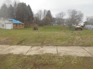 318 Worth St, Corry, PA 16407