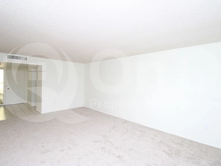 10438 W Rodgers Cir — Photo 6