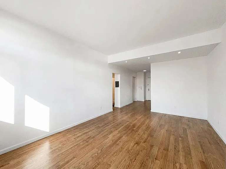2521 Palisade Ave #1S — Photo 10