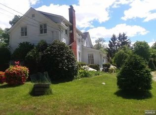 20 E Allendale Rd, Saddle River, NJ 07458