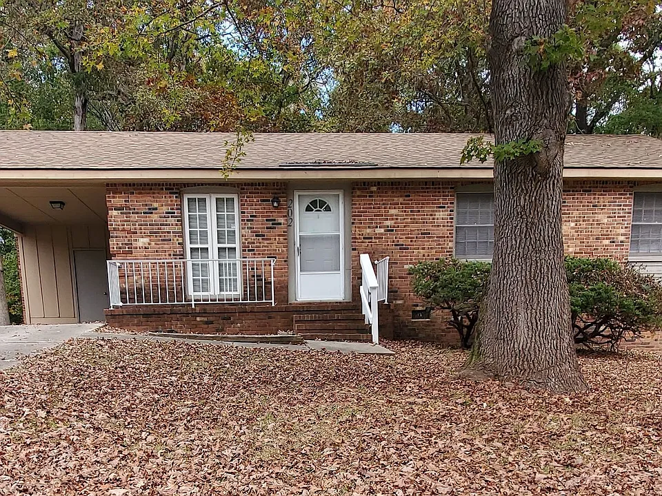 202 Bertram Pl