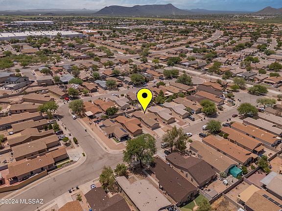 3rd image of 1619 W Swisher Pl