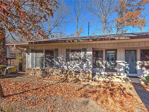 3rd image of 33 Abingdon Ln